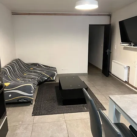 Apartment Entier Refait A Neuf Pour Court Sejour Roubaix